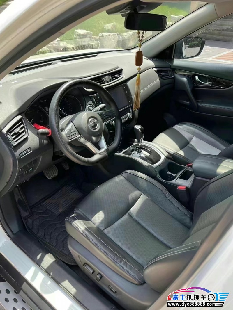 21年日产奇骏SUV抵押车出售