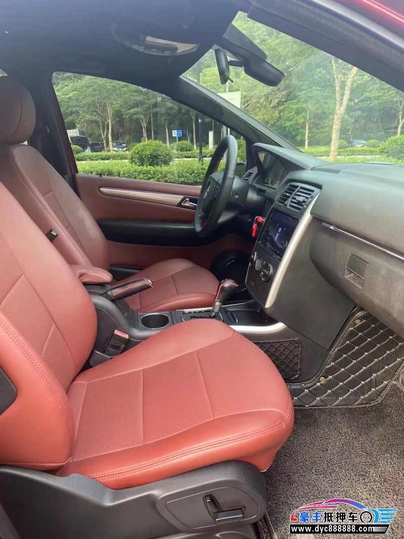 12年奔驰B轿车抵押车出售