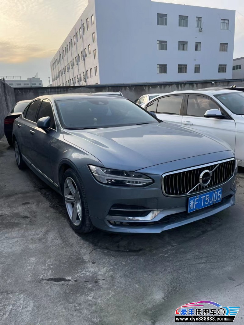 19年沃尔沃S90SUV抵押车出售