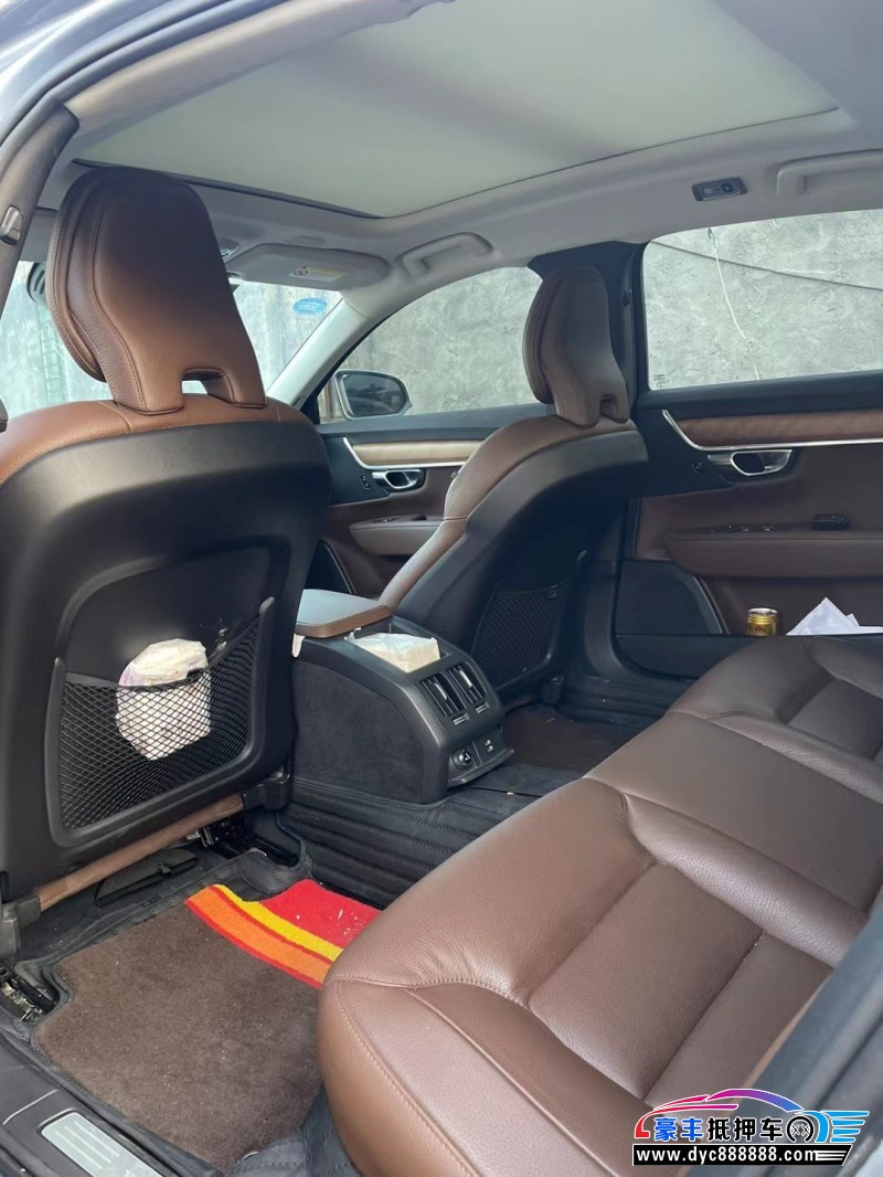 19年沃尔沃S90SUV抵押车出售