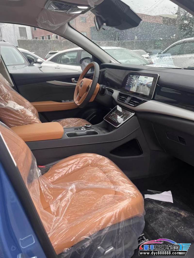 23年威马汽车w6轿车抵押车出售