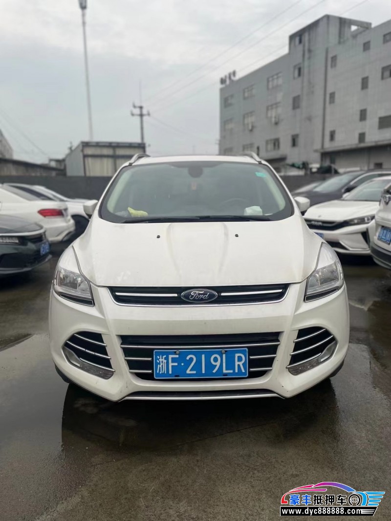 15年福特翼虎轿车抵押车出售