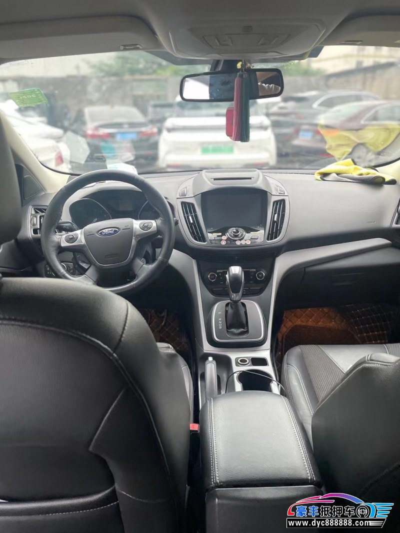 15年福特翼虎轿车抵押车出售