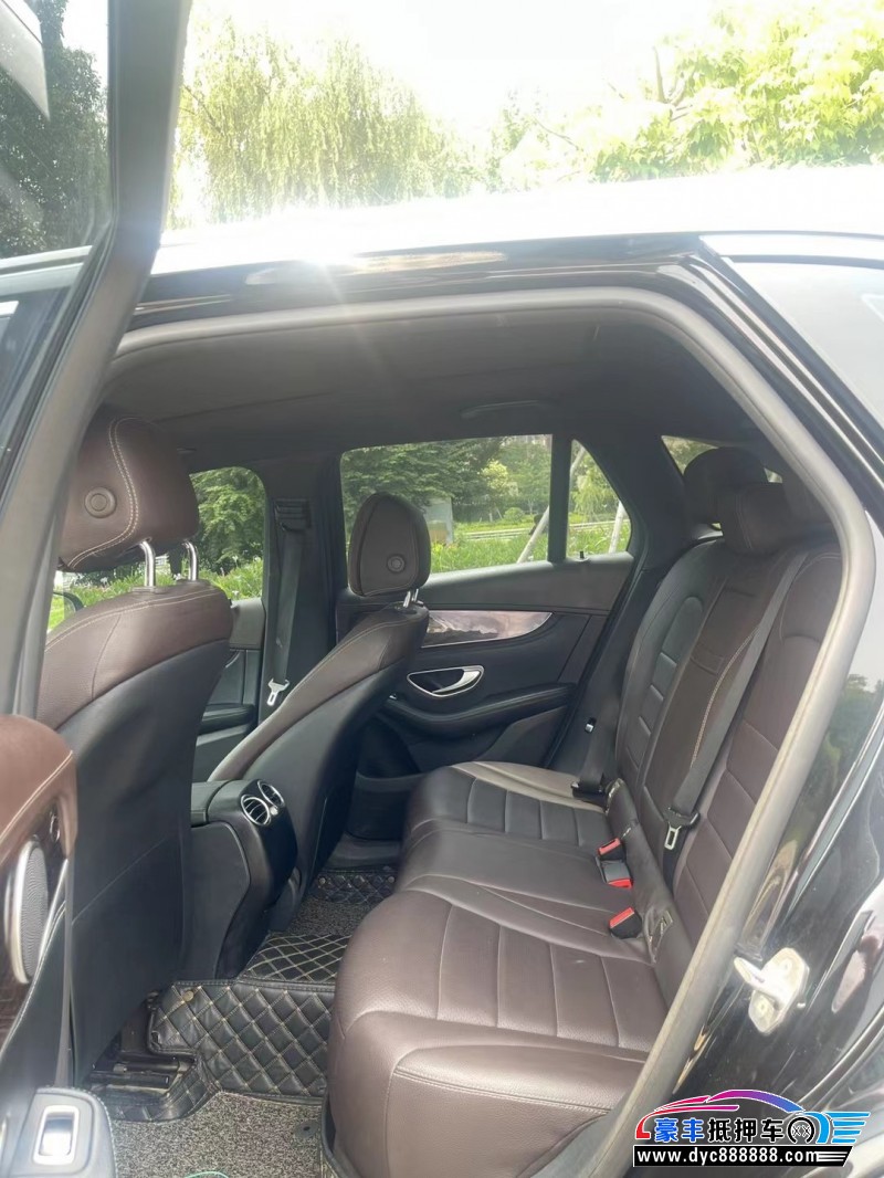 17年奔驰GLCSUV抵押车出售