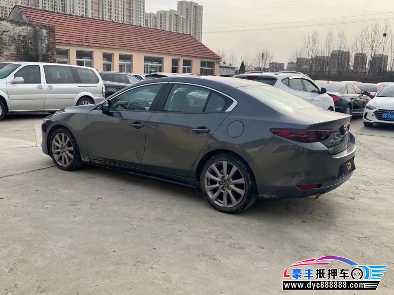 20年马自达昂克赛拉轿车抵押车出售