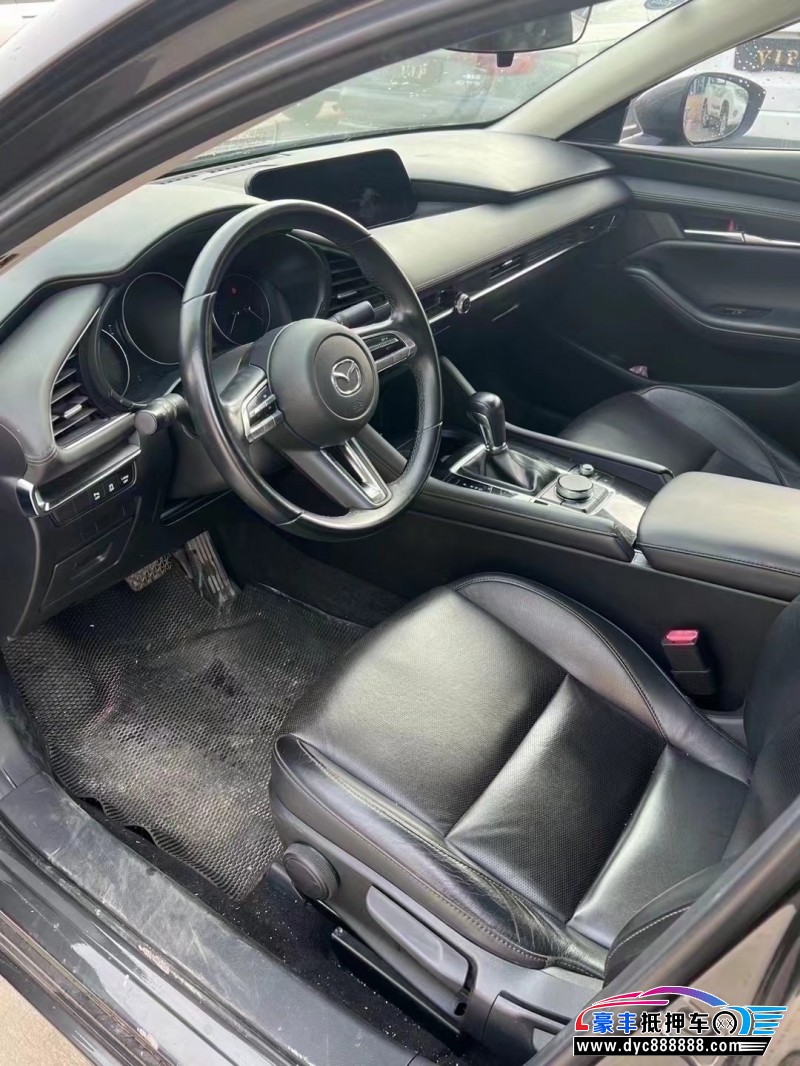 20年马自达昂克赛拉轿车抵押车出售