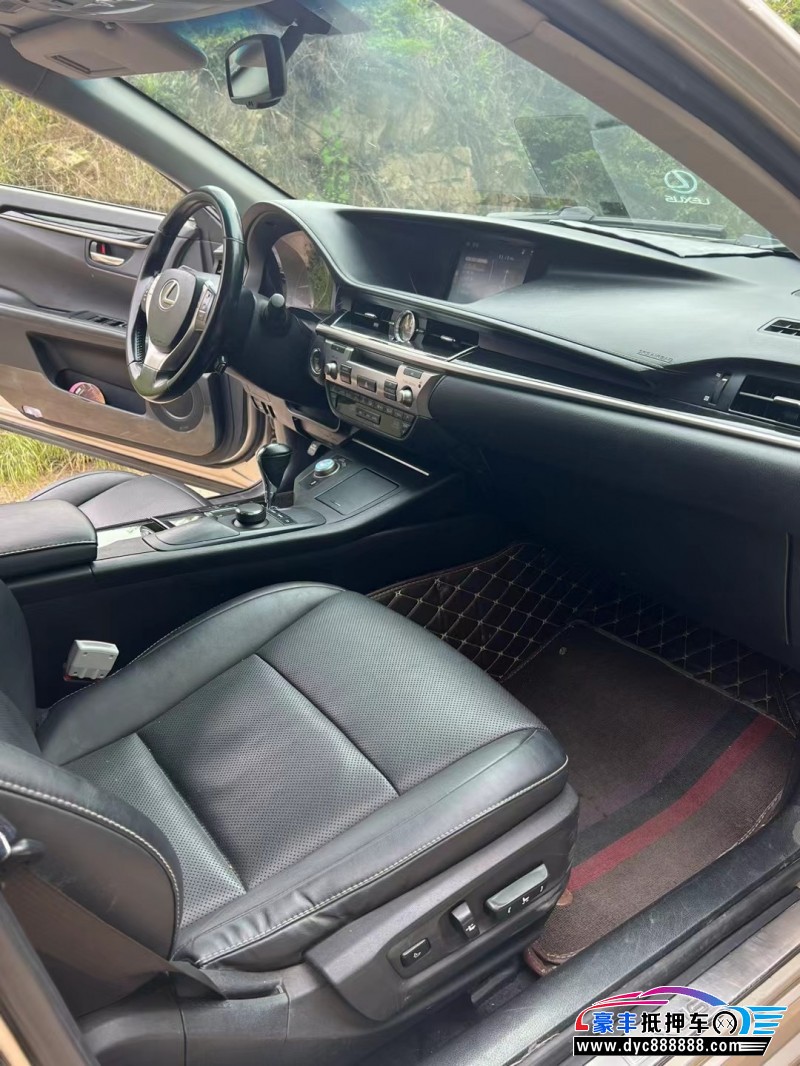 14年雷克萨斯ES轿车抵押车出售