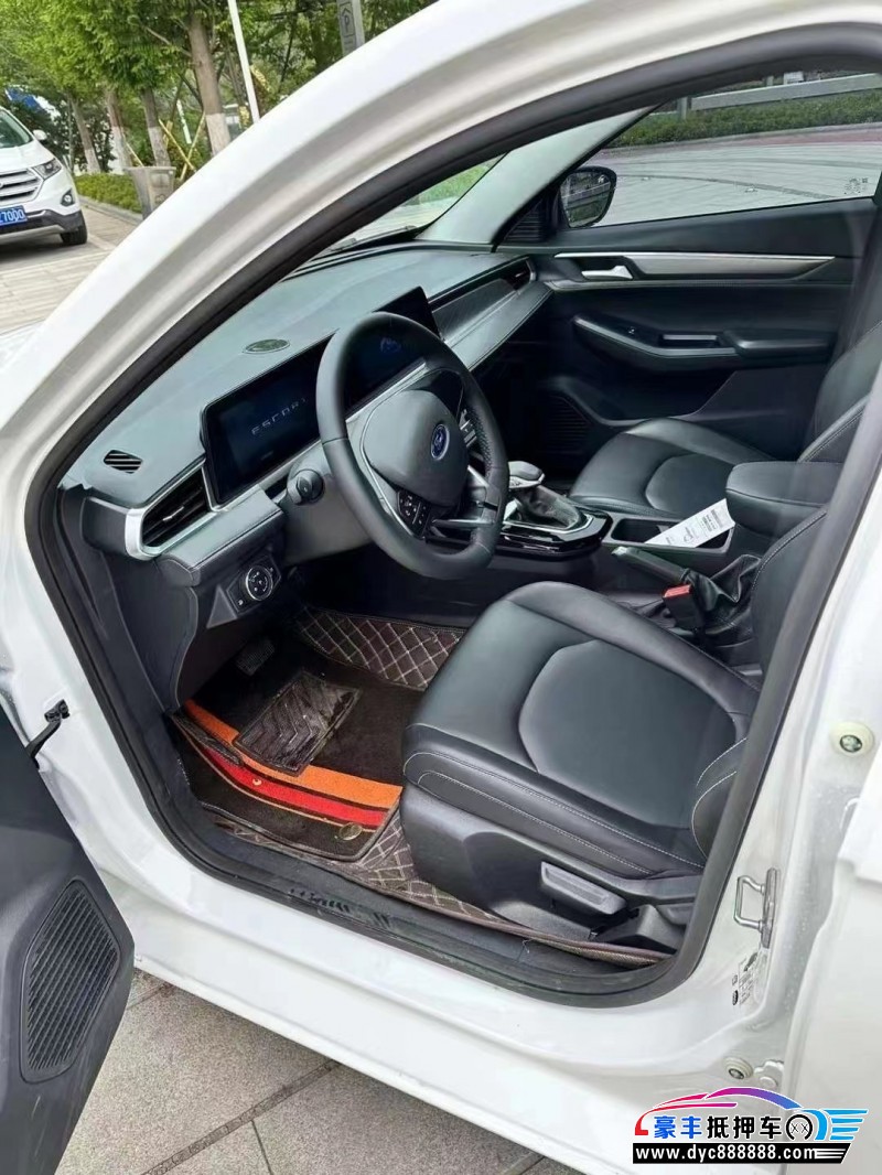 22年福特福睿斯轿车抵押车出售