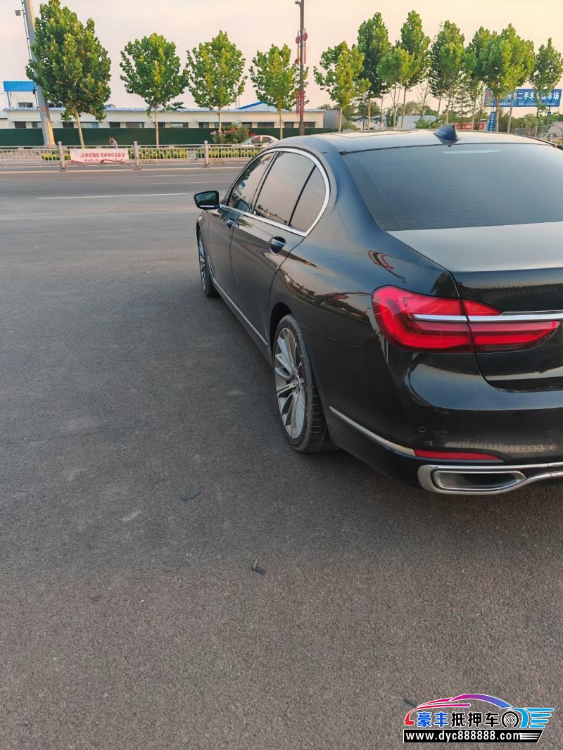 18年宝马7系轿车抵押车出售