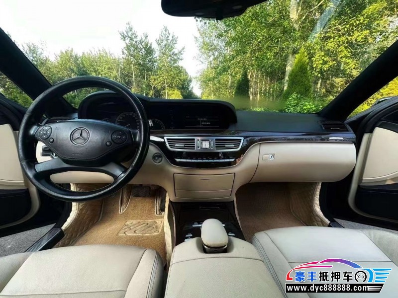 12年奔驰S轿车抵押车出售