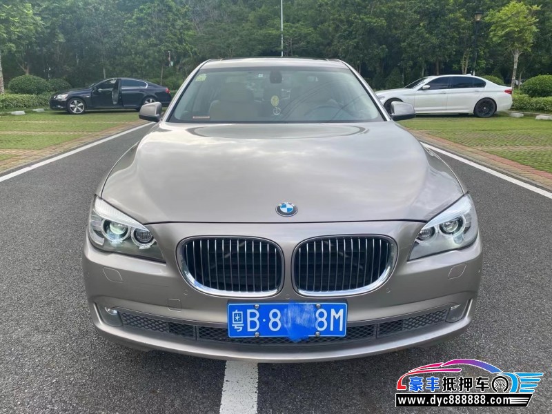 13年宝马7系轿车抵押车出售