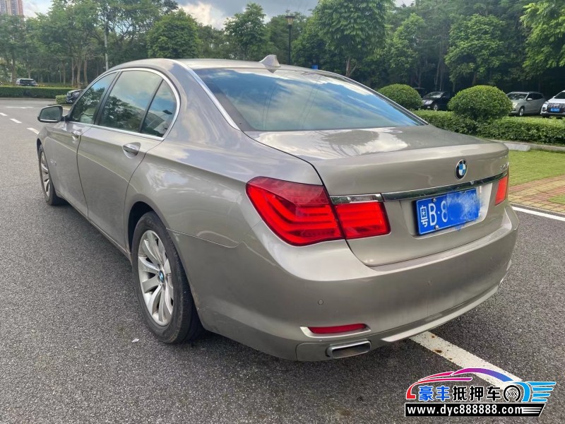 13年宝马7系轿车抵押车出售