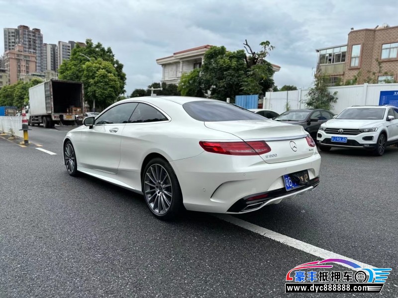 18年奔驰S轿车抵押车出售