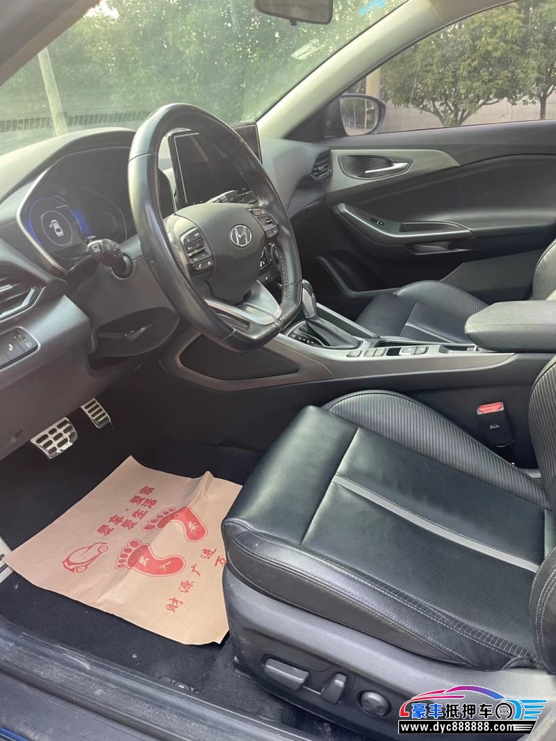 18年现代菲斯塔轿车抵押车出售