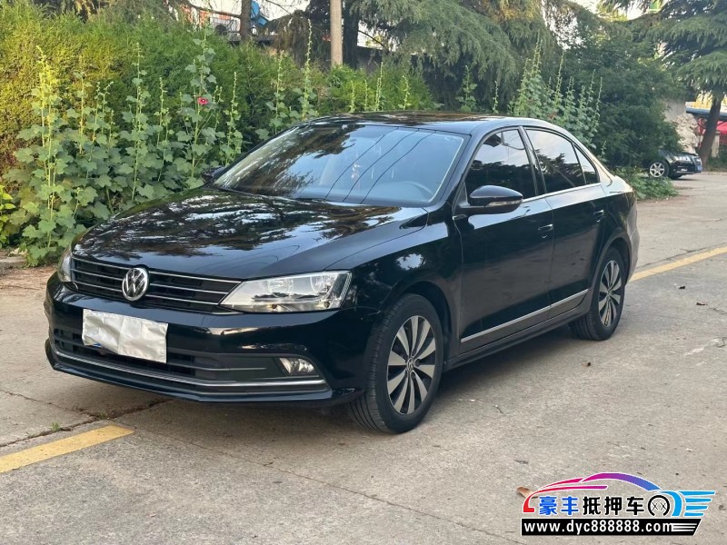 16年大众速腾轿车抵押车出售