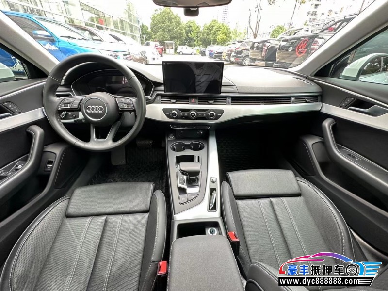 20年奥迪A4L轿车抵押车出售