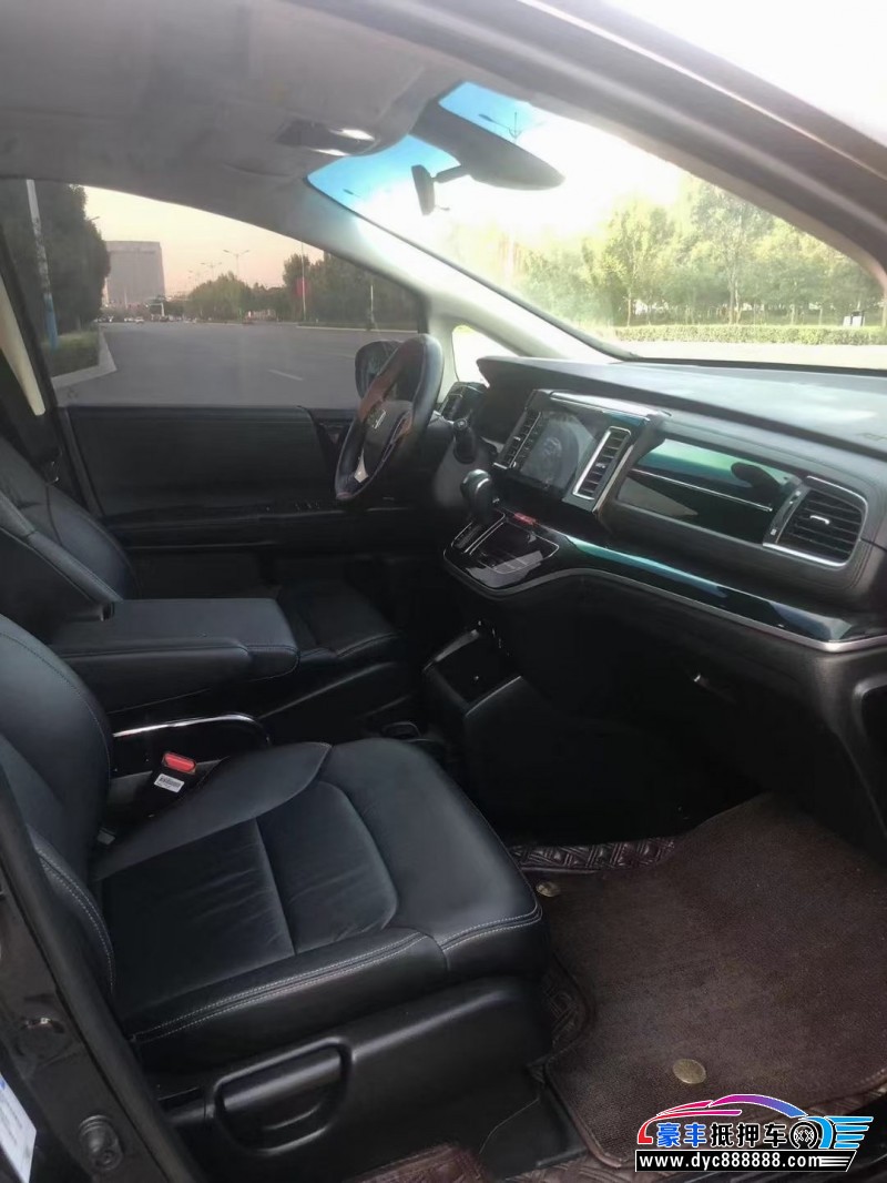 20年本田艾力绅轿车抵押车出售