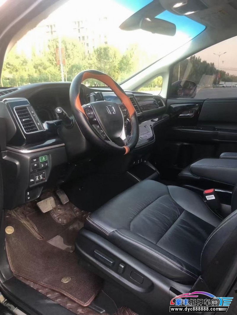 20年本田艾力绅轿车抵押车出售