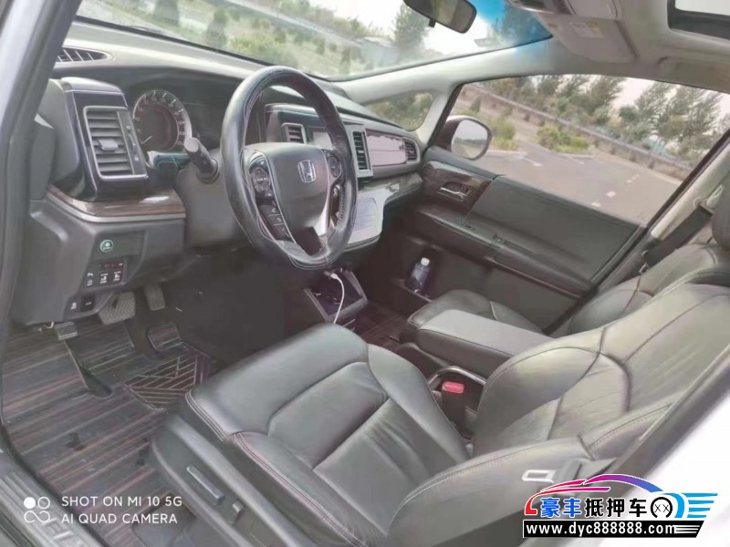 18年本田艾力绅轿车抵押车出售