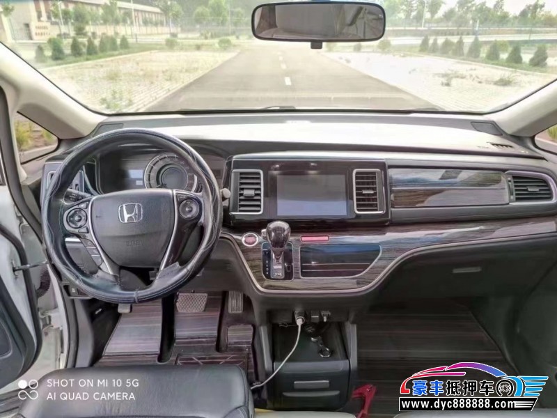 18年本田艾力绅轿车抵押车出售