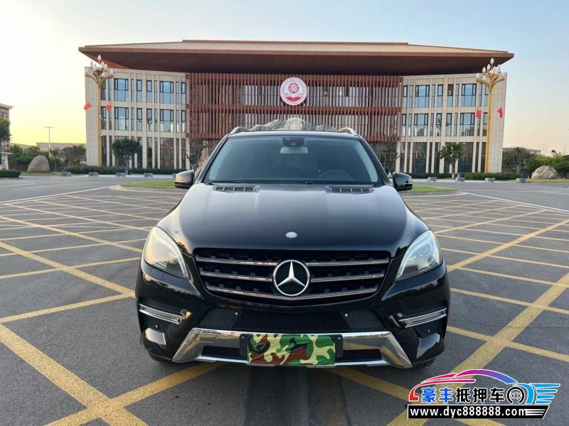 14年奔驰ML轿车抵押车出售