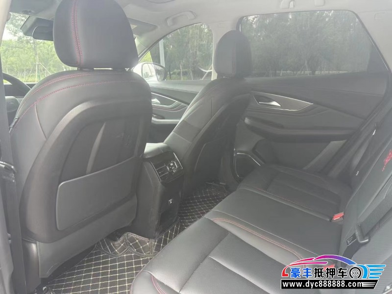 22年东风风行T5轿车抵押车出售