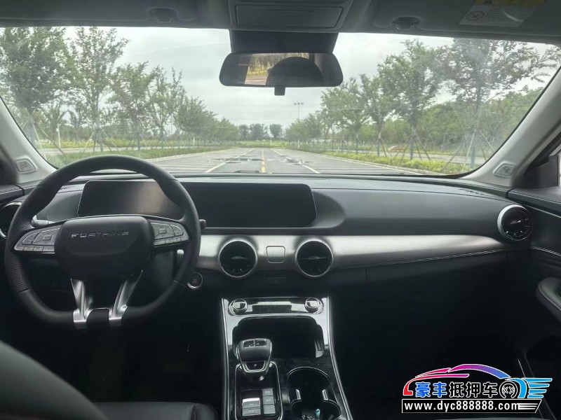 22年东风风行T5轿车抵押车出售