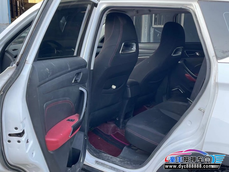 18年猎豹汽车CS9轿车抵押车出售