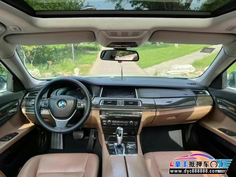 15年宝马7系轿车抵押车出售