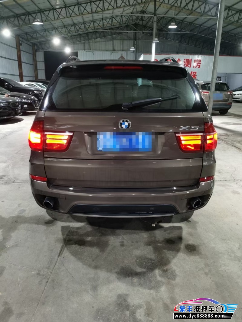 13年宝马X5轿车抵押车出售