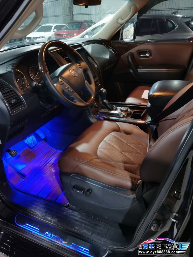 17年日产途乐轿车抵押车出售