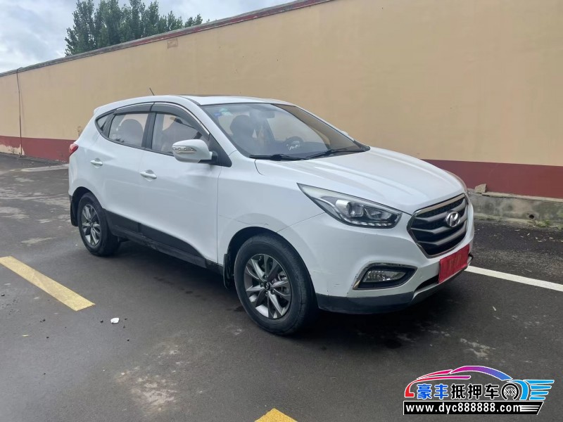 15年现代ix35轿车抵押车出售