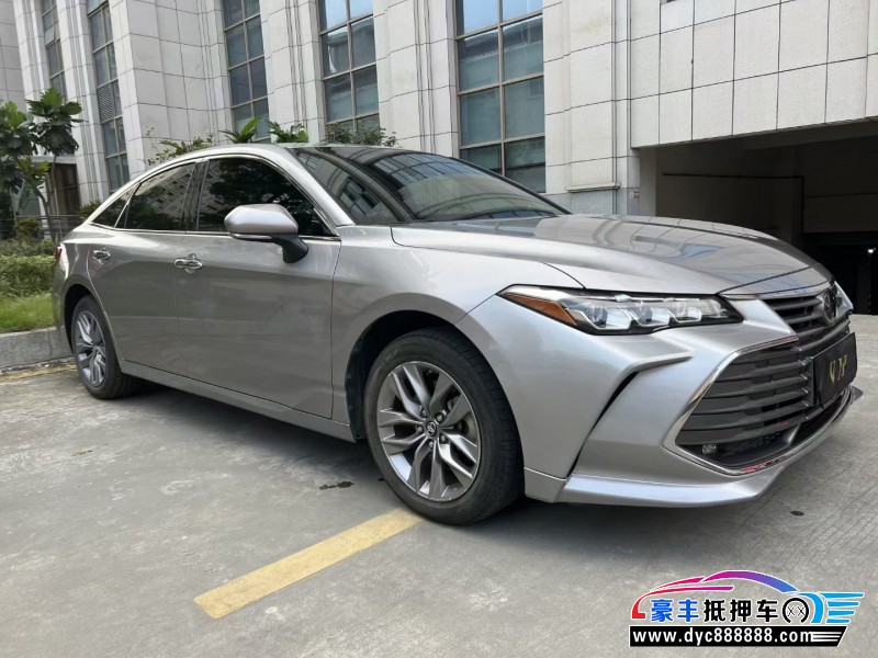 20年丰田亚洲龙轿车抵押车出售