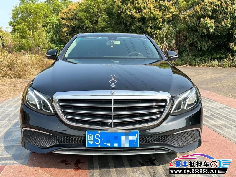 19年奔驰E轿车抵押车出售