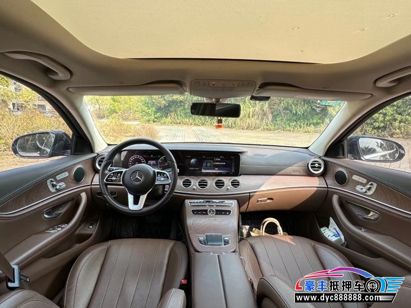 19年奔驰E轿车抵押车出售