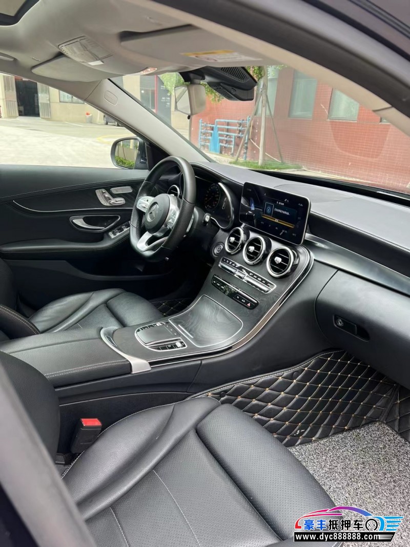 20年奔驰C轿车抵押车出售