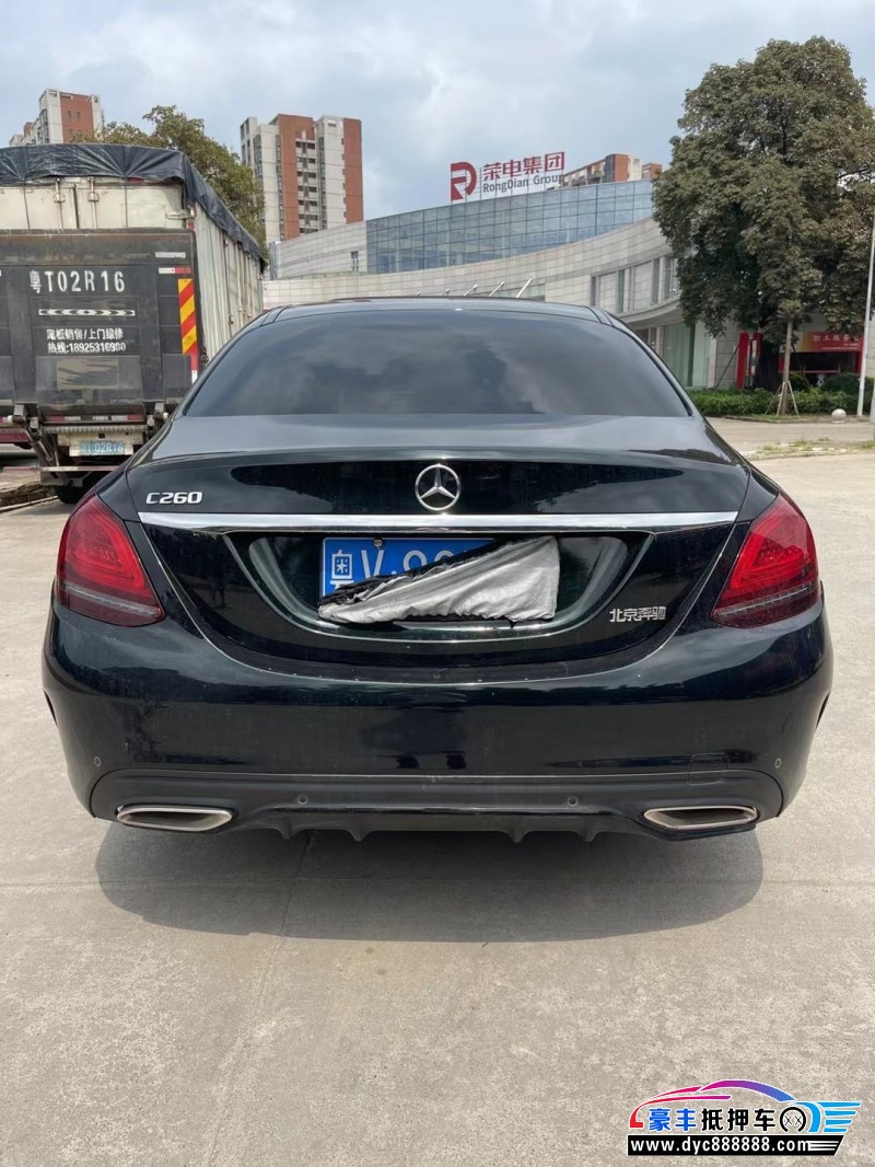 21年奔驰C轿车抵押车出售