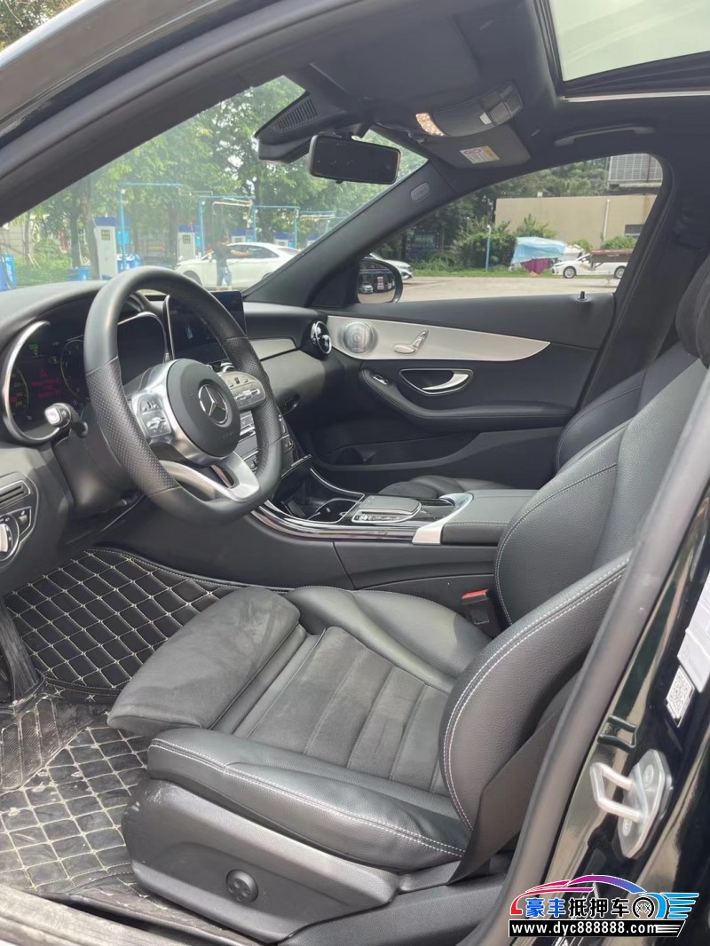 21年奔驰C轿车抵押车出售