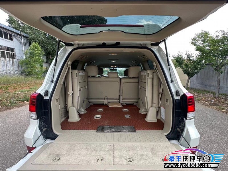 19年丰田兰德酷路泽轿车抵押车出售