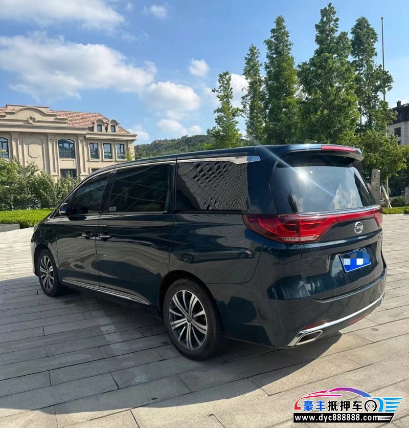 18年传祺M8轿车抵押车出售