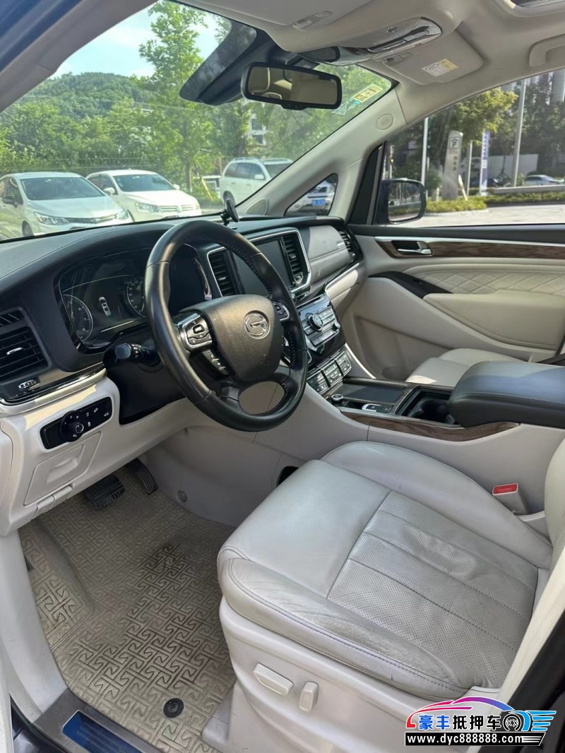 18年传祺M8轿车抵押车出售