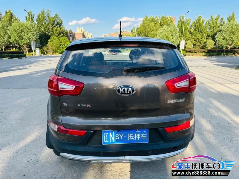 12年起亚智跑轿车抵押车出售