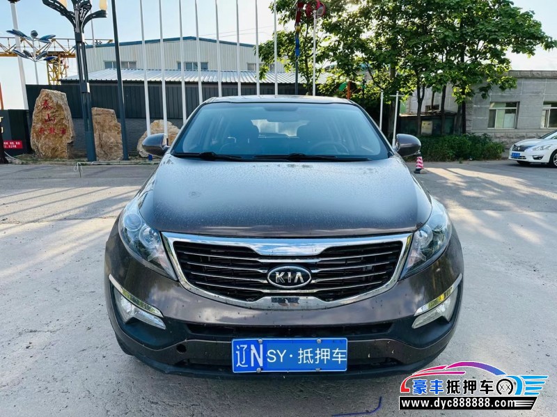 12年起亚智跑轿车抵押车出售