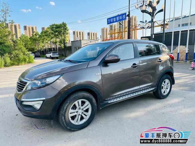 12年起亚智跑轿车抵押车出售