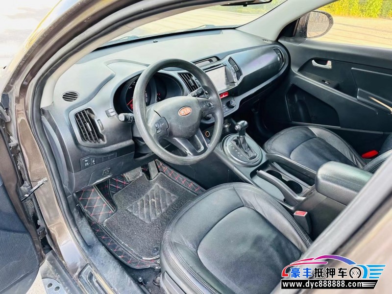 12年起亚智跑轿车抵押车出售