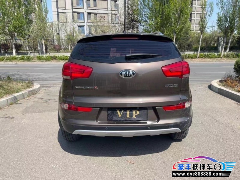 16年起亚智跑轿车抵押车出售