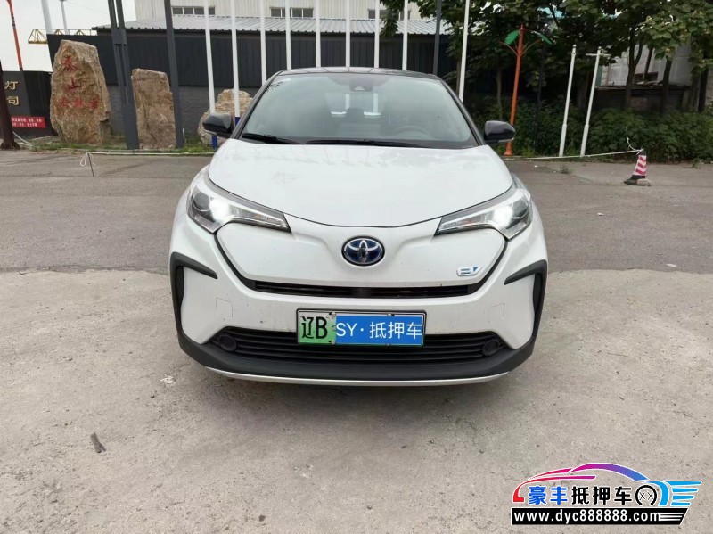 22年丰田奕泽轿车抵押车出售