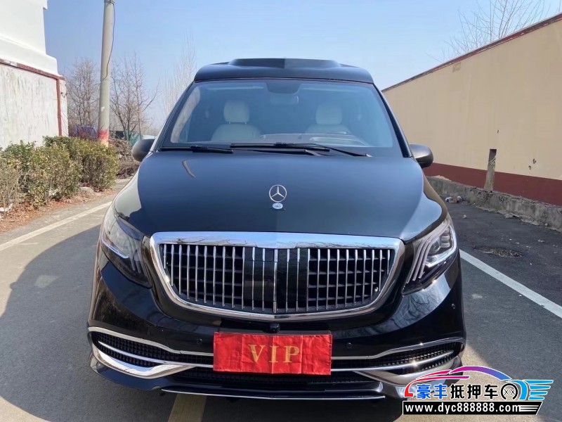 17年奔驰威霆轿车抵押车出售