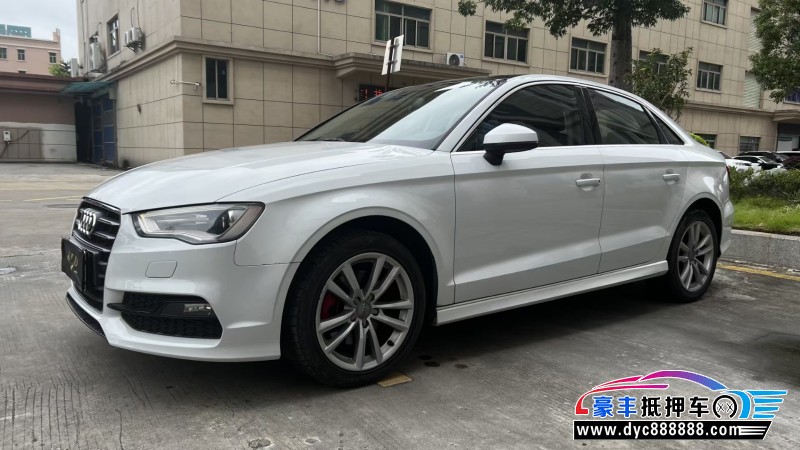 14年奥迪A3轿车抵押车出售