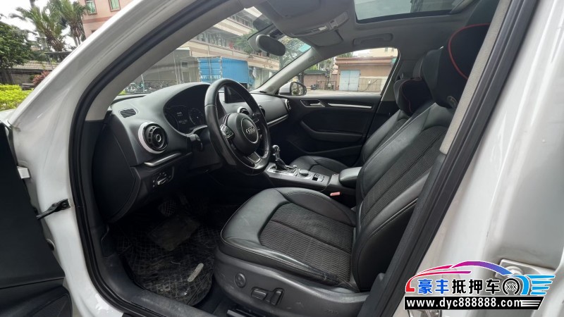 14年奥迪A3轿车抵押车出售